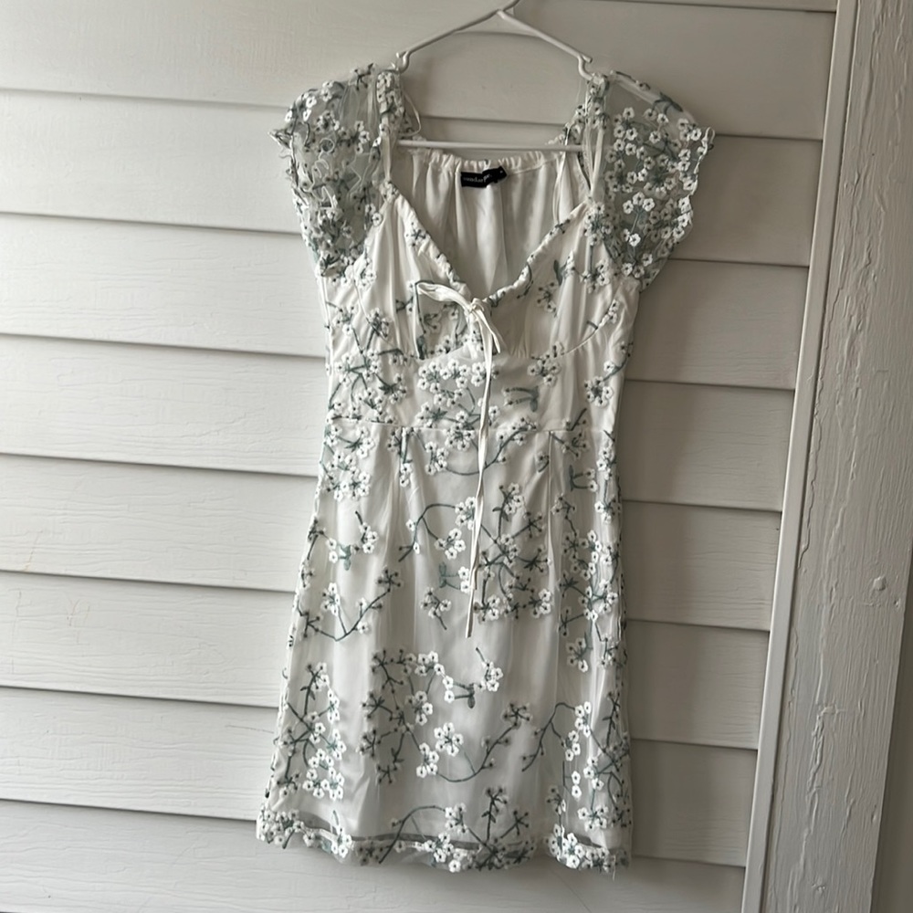Sundae Muse white floral mini dress AU 6- US XS/2